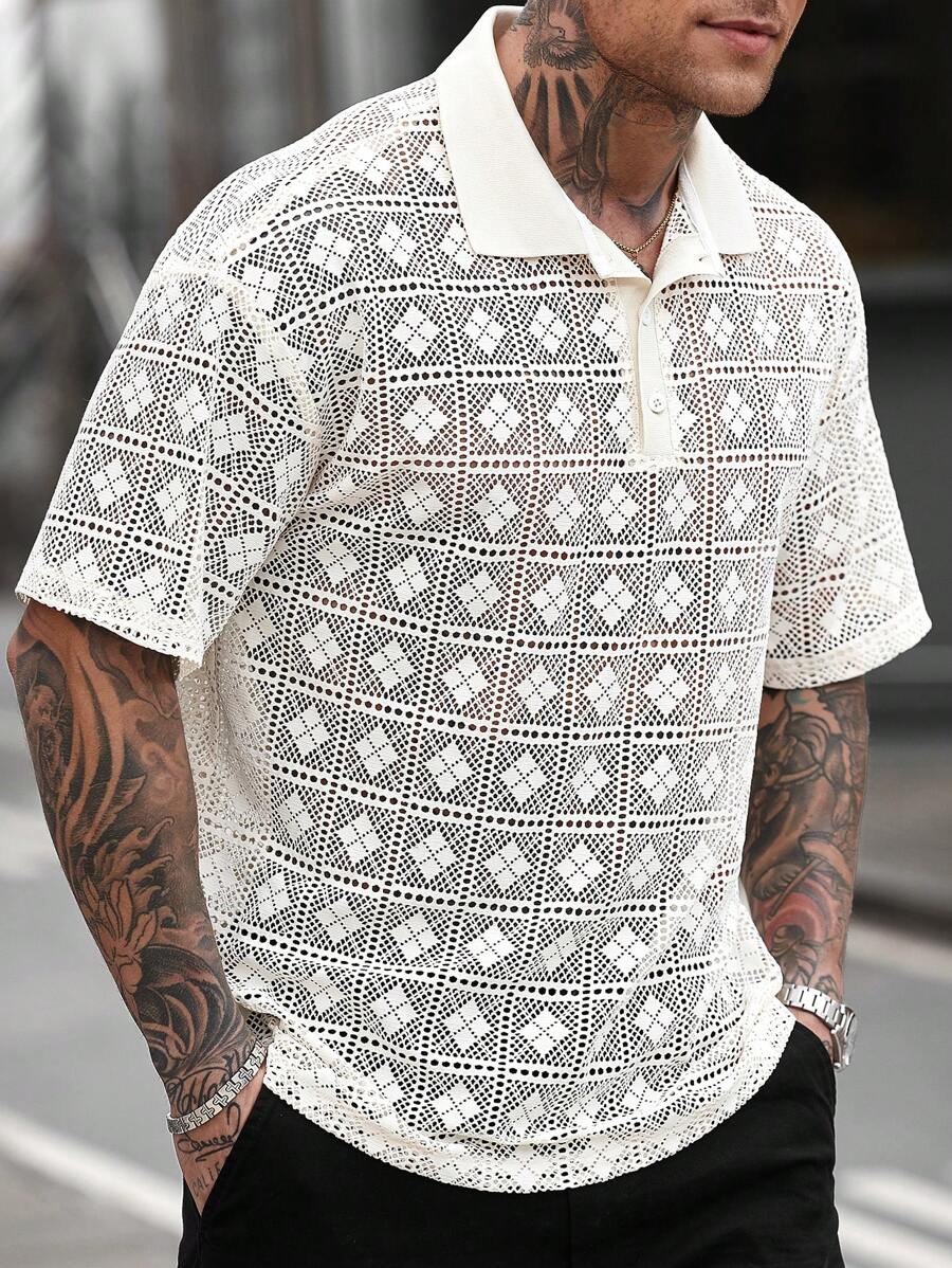 Manfinity CasualCool Men's Casual Daily And Beach Vacation Style, INS Matching Item: Fashionable, Romantic, And Elegant Textured Cream White Short-Sleeve Polo Shirt With Button-Down Front. This Polo Shirt Is Perfect For Spring And Summer, Ideal For Hawaiian Beach Vacations, And Suitable For Valentine's Day Couples, Making It A Great Gift For Boyfriends Or Husbands