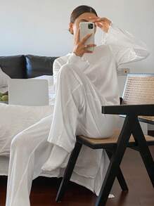 Livesso 2pcs/Set Women Loose Comfy Soft Solid Color Lounge Set, Fall Winter Clothes, Cozy Outfit - White - View 6