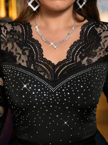 Gownix Canotta elegante in pizzo con scollo a V e maniche lunghe, decorata con strass, di taglia grande per donne