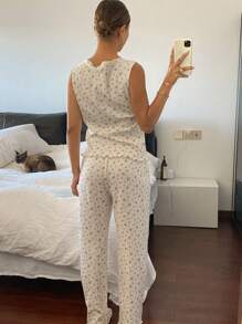 Livesso Women 2pcs Ditsy Floral Allover Print Top & Flowy Pants Pajama Set - White - View 2