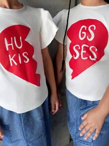 1 pieza Camiseta con gráfico de corazón y letras con dobladillo con volantes para niñas preadolescentes, diseño único y lindo, apto para el Día de San Valentín, la escuela, Año Nuevo, primavera/verano