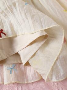SHEIN 2 件套女婴春夏度假休闲风格无袖蝴蝶结图案刺绣连衣裙和斜挎包 - 杏色 - 查看 7