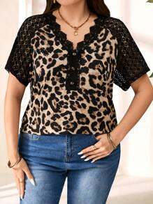 EMERY ROSE 大码度假蕾丝拼布纽扣前短袖休闲 T 恤，春夏，猎豹印花 - 彩色 - 查看 3