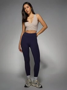 MISSGUIDED 裹前运动裁剪上衣锻炼文胸运动性能支撑瑜伽健身舞蹈工作室训练运动服吸湿排汗透气 - 灰色 - 查看 7