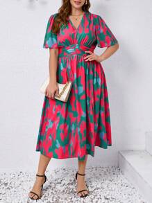 SHEIN Clasi Plus Size Summer V-Neck Short Sleeve Split Minimalist Casual Dress, Western Wear, Festival Boho Bohemia