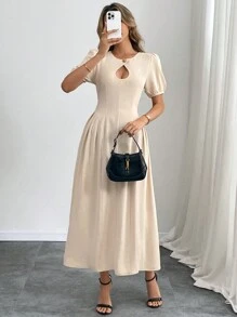 Elenzga Robe à manches longues et col rond pour femmes avec design découpé en forme de goutte, taille drapée, coupe évasée, couleur unie, automne/hiver