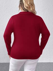 SHEIN CURVE+ Koszulka damska z plisowanym kołnierzykiem i dopasowanym T-shirtem w dużym rozmiarze