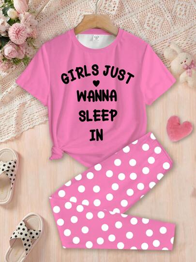 SHEIN Leap Crew 女童波尔卡圆点和“Girls Just Wanna Sleep In”印花短袖 T 恤和裤子两件套睡衣套装，休闲卡通设计，适合春夏季