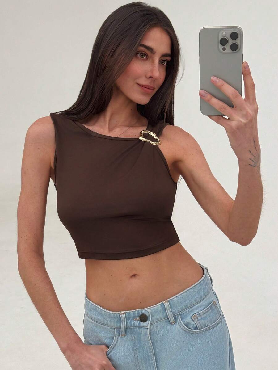 Aloruh 1pc Metal Decor Asymmetrical Shoulder Party/Christmas Elegant Top