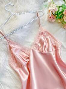 Set de pijama de 3 piezas con top de camisola de satén y pantalones cortos para mujer con adorno de encaje y estampado a rayas, para vacaciones