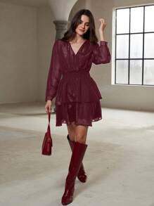 Aveloria Modichic 褶皱金属线精致面料褶皱腰分层下摆短裙女士度假装 - 酒紅色 - 查看 5