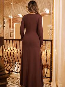 SHEIN VCAY Plus Size 3D Floral Decor Waist Ruched Dress Valentine's Day Outfits Romantic