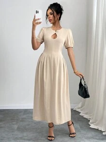 Elenzga Robe à manches longues et col rond pour femmes avec design découpé en forme de goutte, taille drapée, coupe évasée, couleur unie, automne/hiver