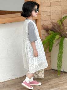 DAZY 2 件套：短袖少女图案上衣和无袖镂空修身连衣裙，女童夏季服装 - 白色 - 查看 3