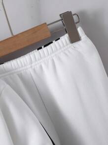 SHEIN 2 件装幼儿男童休闲舒适百搭白色字母图形粗肩带装饰宽松拉链连帽衫和裤子套装，适合旅行、学校、日常聚会、派对、秋冬季