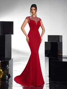 Glamrae Elegant Red Mesh Sheer Rhinestone Patchwork V-Neck Padded Waist Slimming Backless Sheer Hollow Out Fishtail Floor Length Gown, Suitable For Dating, Single, Vacation, Prom, Wedding Party, Wedding Guest Dress, Formal Dress, Evening Dress