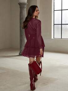 Aveloria Modichic 褶皱金属线精致面料褶皱腰分层下摆短裙女士度假装 - 酒紅色 - 查看 4