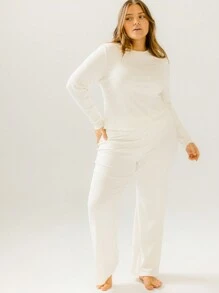 Aralina Conjunto de top de manga larga con detalle de lechuga acanalado blanco clásico y pantalones acampanados con scrunchie para recuperación