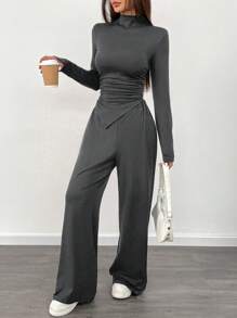 RosyDaze Set van 2 stuks: Asymmetrisch T-shirt met lange mouwen en gerimpelde zoom en wijde broek