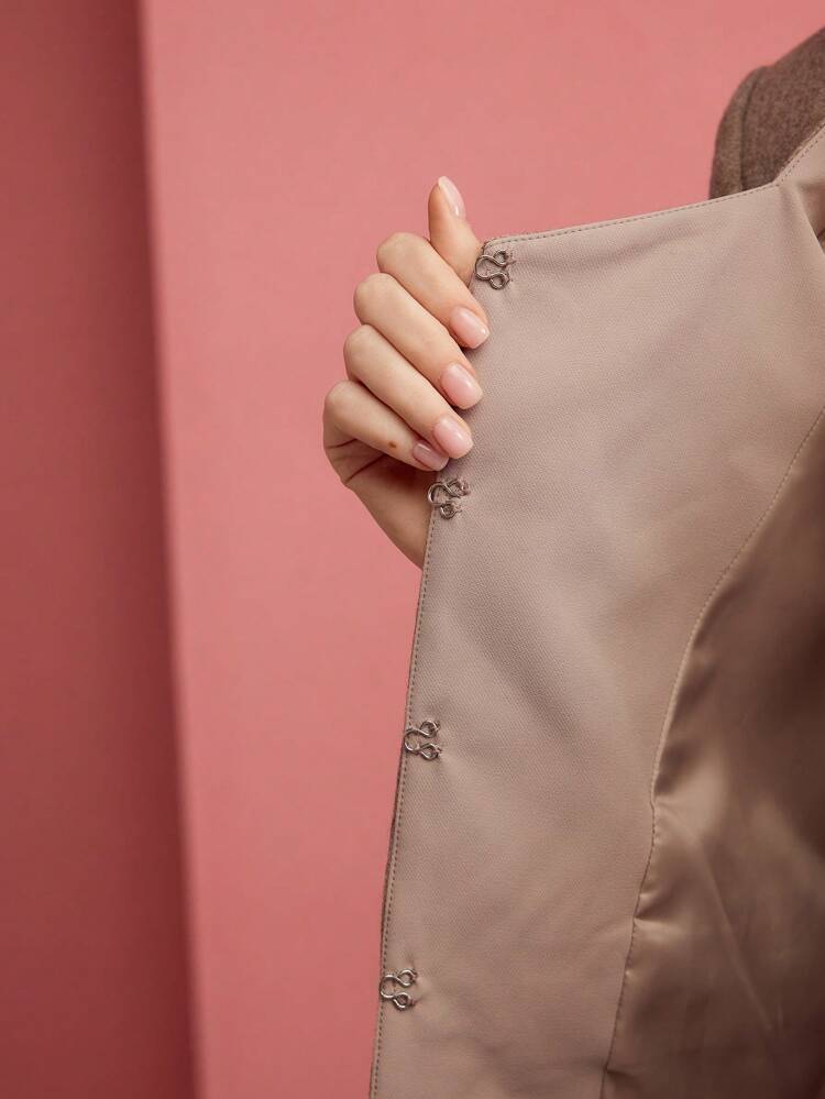FAUX PEARL DETAIL BOXY JACKET