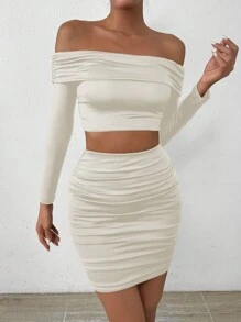 Allurite Set de 2 piezas para mujer: Top corto de manga larga con hombros descubiertos y falda lápiz de cintura alta