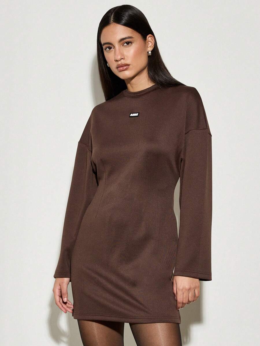 AiiRZ 超大长袖修腰 T 恤连衣裙 - 咖啡棕 - 查看 1