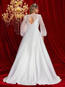 Glamrae 大码白色缎面和缎面拼布珍珠亮片 3D 贴花泡泡肩气球袖大码 A 字型新娘婚纱 - 白色 - 查看 3