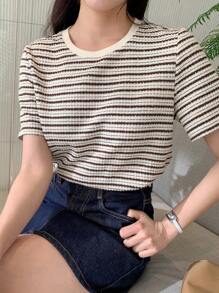 DAZY Camiseta suelta casual de mujer con rayas, nuevo modelo de verano para festival de música