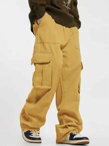 Manfinity Hypemode Loose Fit Men's Flap Pocket Side Cargo Pants