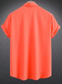 Manfinity Homme Men's Casual Minimalist Contrast Trim Short Sleeve Shirt (Asymmetric Cut) - Hot Pink - View 2