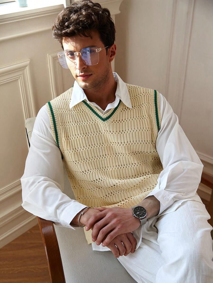 Manfinity Homme Men's Solid Color V-Neck Sleeveless Casual Knit Vest