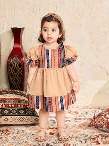 SHEIN Babygirl 夏季可爱几何印花短袖度假连衣裙 - 彩色 - 查看 5