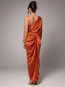 Silquee 女士优雅派对纯色优质焦糖色露肩连衣裙，不对称领口，内置胸罩杯，垂褶设计，高开衩，适合鸡尾酒会、浪漫约会、正式派对、婚礼、伴娘服、晚礼服、万圣节、圣诞节、情人节