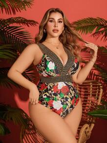 SHEIN Swim Curve 1 pièce Maillot de bain une pièce grande taille pour femme avec imprimé floral rose mélangé et chaîne décorative dorée, sexy mais élégant