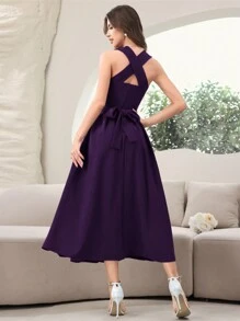Modelyn 女士纯色露背紫色连衣裙，优雅无袖长款晚礼服 - 紫色 - 查看 2
