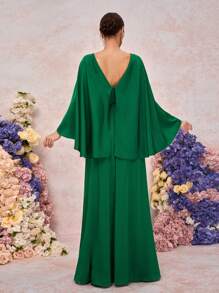 SHEIN Belle 春夏优雅绿色V领不对称荷叶边袖大号立体花朵装饰腰部收褶A字裙适合度假约会音乐节老款波西米亚风婚礼活动伴娘礼服 - 綠色 - 查看 3