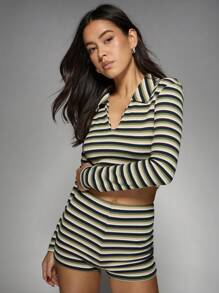 MISSGUIDED Conjunto de dos piezas acanalado de estilo retro con top corto con cuello y shorts de ciclista de cintura alta a juego, estilo Y2K para primavera y verano - Multicolor - Ver 1