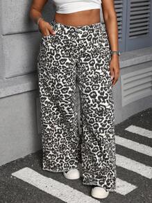 SHEIN SXY Plus Size Women's Jeans Leopard Print Loose Straight Pants Cotto Leopard Print Jeans Jeans Womenvalentine Day Pants Women Summer Baggy Jeans Y2k Baggy Jeans Women