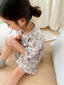 DAZY Young Girl Round Neck Short Sleeve Allover Print Simple T-Shirt And Shorts Pajamas Set,Girls Summer Outfits