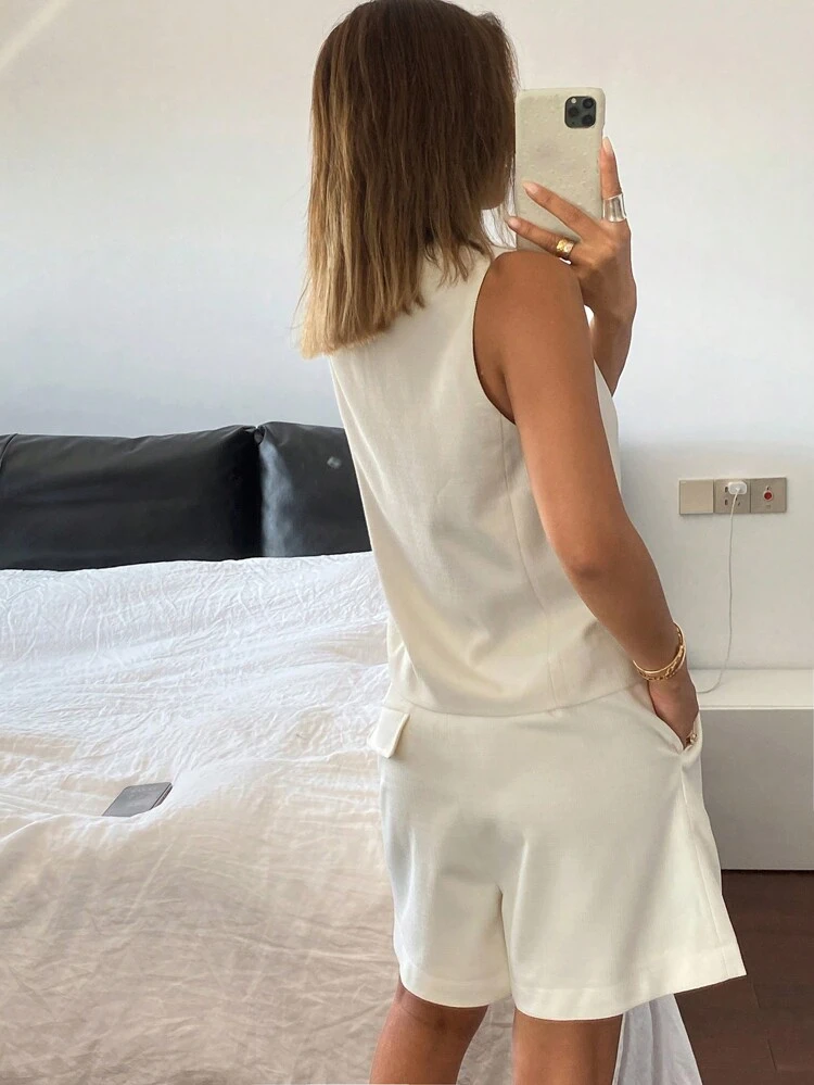 2pcs Women Solid Color Fitted V-Neck Sleeveless Vest And Shorts Set, Casual Summer Outfit,Fall Clothes
