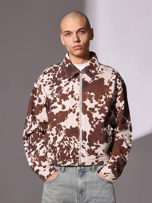 SUMWON Veste Harrington courte imprimée vache de style western zippée en coton canvas avec motif animal omniprésent. Vêtement de ville décontracté pour l'automne et le printemps
