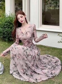 DAZY Set de 2 piezas: Blusa de hombros descubiertos con fruncido de malla floral y falda - Mujer, Volantes, Ropa de mujer de otoño