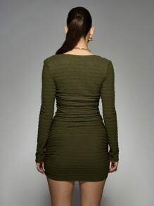 MISSGUIDED Elegant Ruched Mini Dress With Sweetheart Neckline Long Sleeves Perfect For St Patricks Day Celebrations Irish-Themed Party Evening Special Occasion Bodycon Dress - Olive Green - View 2