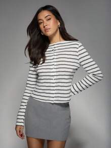 MISSGUIDED Cárdigan de punto con botones y mangas largas, de estilo náutico clásico, ligero para primavera y verano, con diseño de rayas y punto de aguja, prenda esencial para capas - Blanco - Ver 1