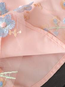 年轻女孩夏季刺绣装饰旗袍连衣裙，中式公主裙，年轻女孩汉服，适合日常穿着，舞会礼服或聚会场合