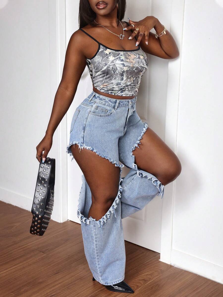 Slaydiva Women's Front Button Pocket Distressed Minimalist Casual Denim Jeans - Blue - View 1