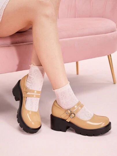 CUCCOO DOLLMOD Zapatos de mujer cómodos y de plataforma con cuña en color rojo, de diseño elegante