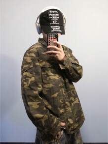 Manfinity Hypemode Men's Camouflage Pattern Cargo Pockets Single Breasted Casual Denim Shirt
