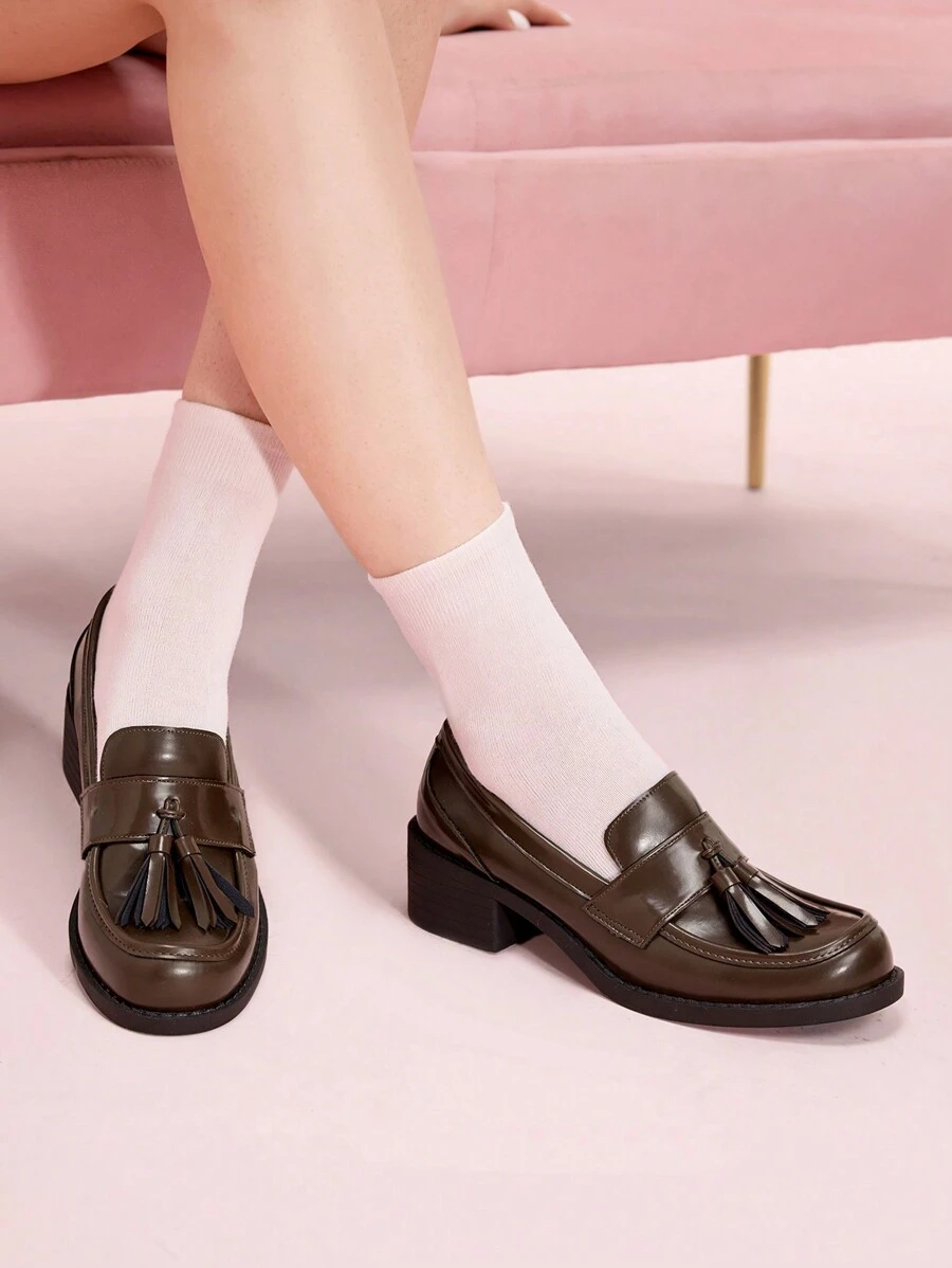 CUCCOO DOLLMOD Sepatu Loafer Wanita Ujung Bulat Hak Tebal Motif Bunga Cokelat Bahan PU Cokelat Kasual untuk Pesta Sehari-hari - Coklat - View 1