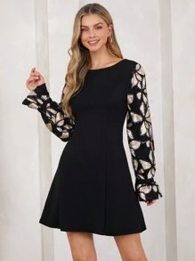 SHEIN Clasi 修身圆领花袖女式连衣裙 - 黑色 - 查看 4